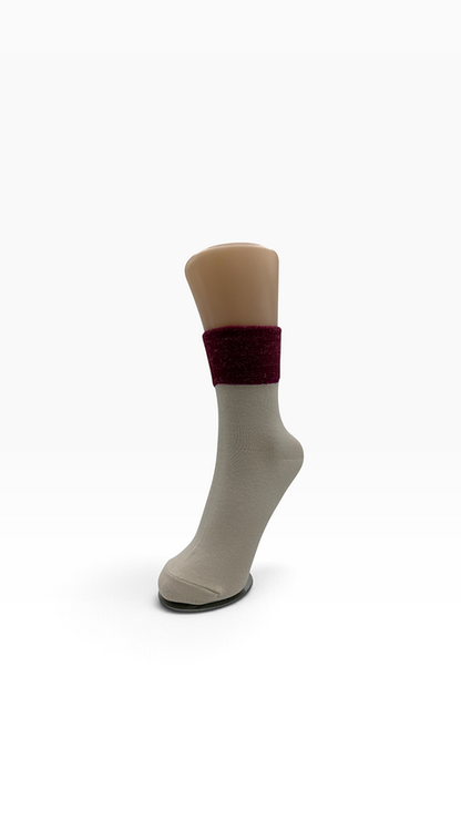 Contrast Top Socks