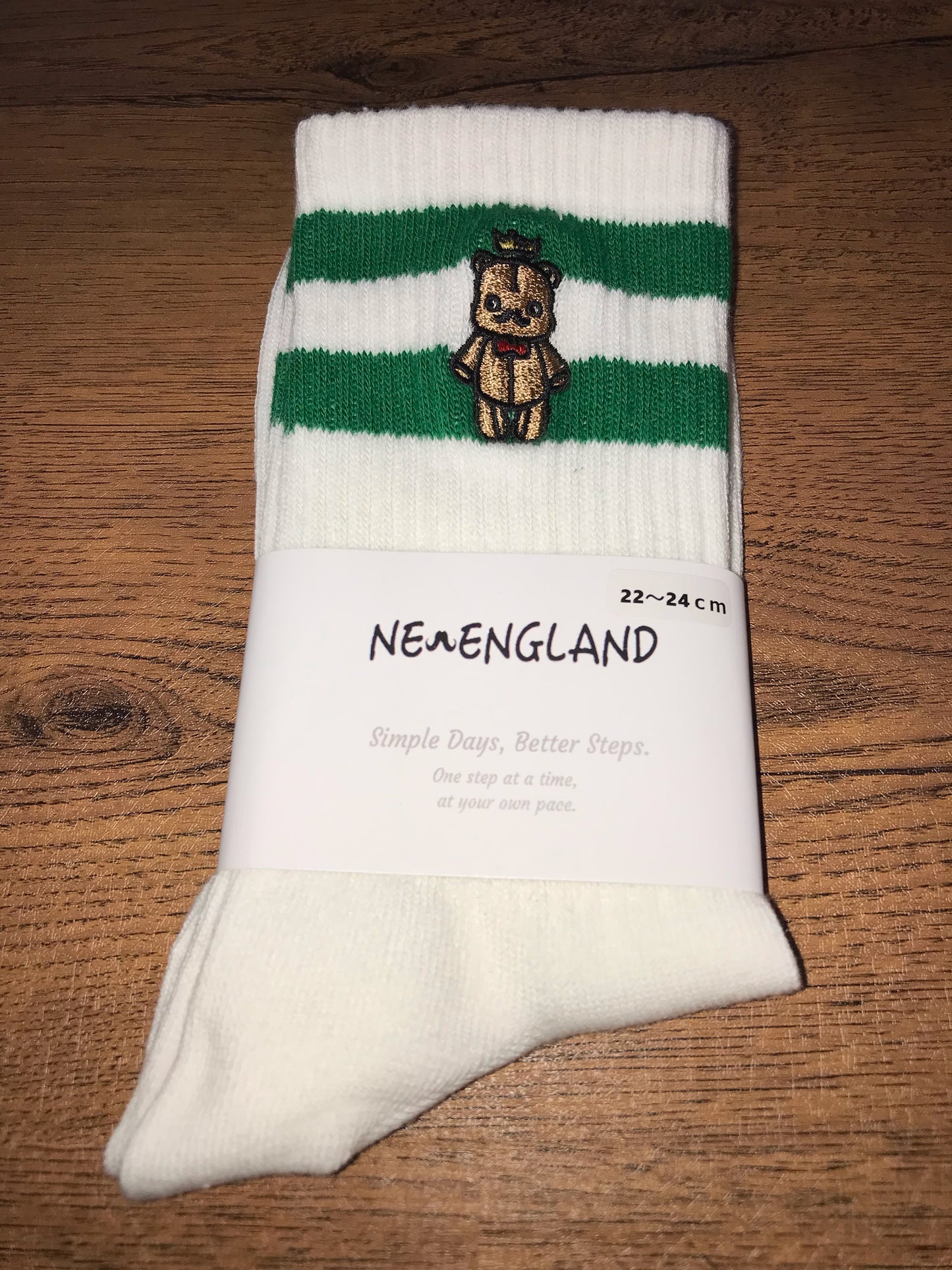 TWO‑TONE RIB SOCKS —New England