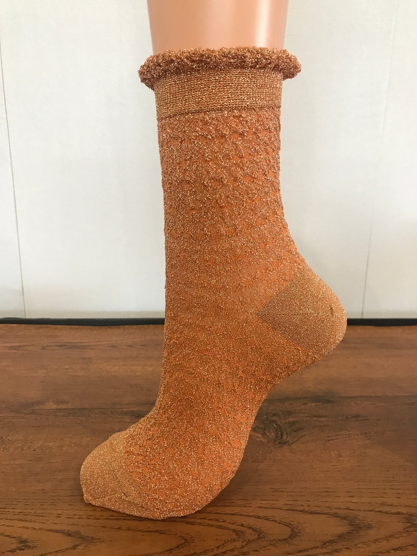 Lame Float Socks  by   靴下良品