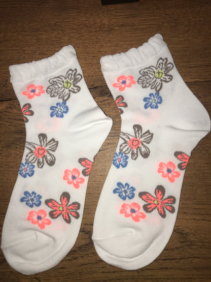 🌸 Frill Flowers Ladies Socks
