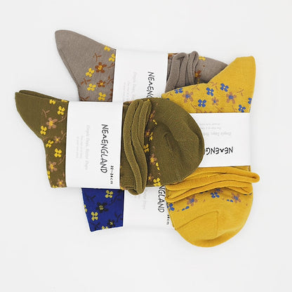 Petite flower socks