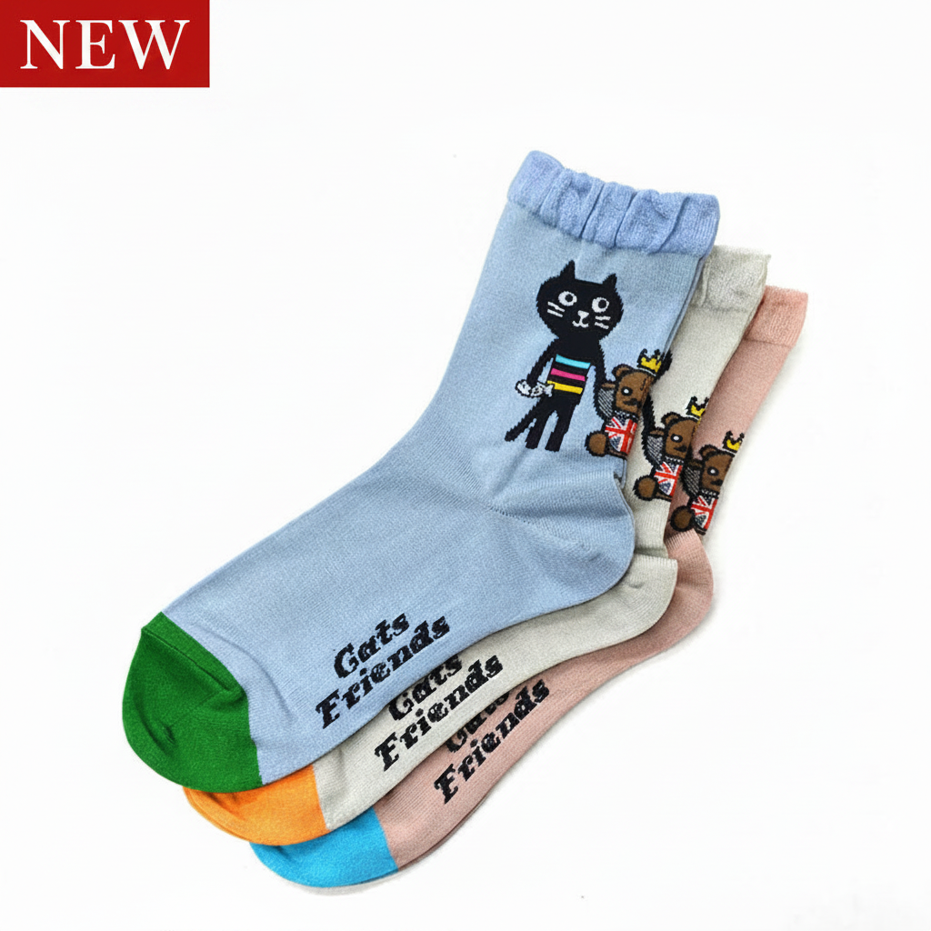 【NEW ENGLAND & Pebbly Collaboration】Crown Bear Sweater