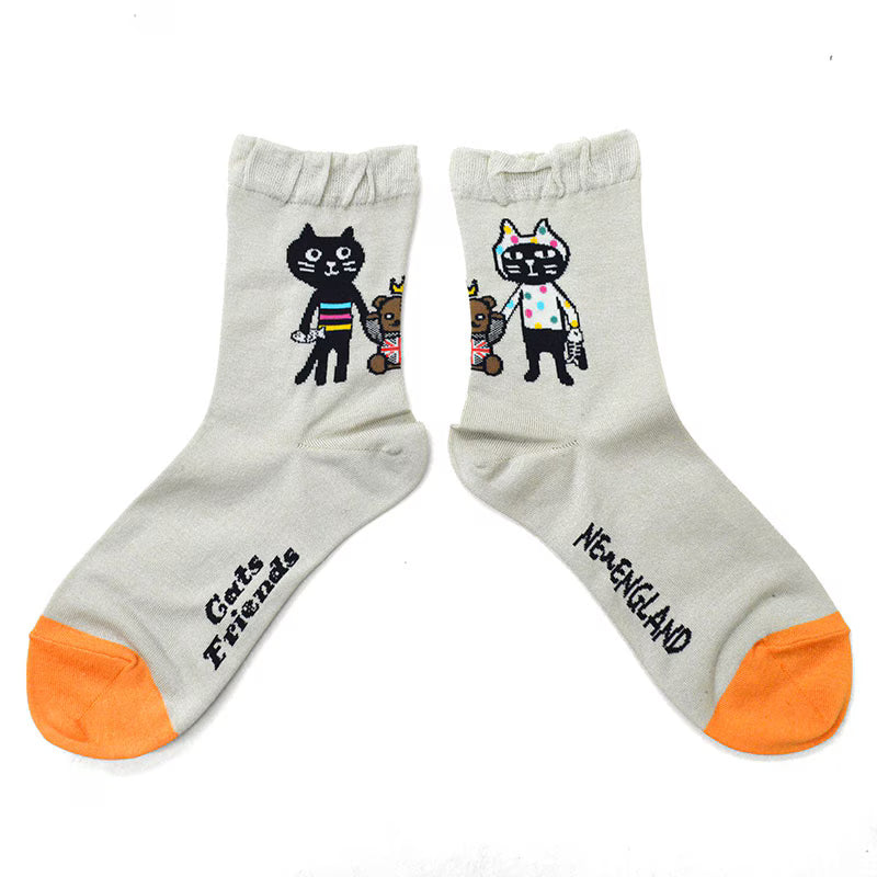 【NEW ENGLAND & Pebbly Collaboration】Crown Bear Sweater